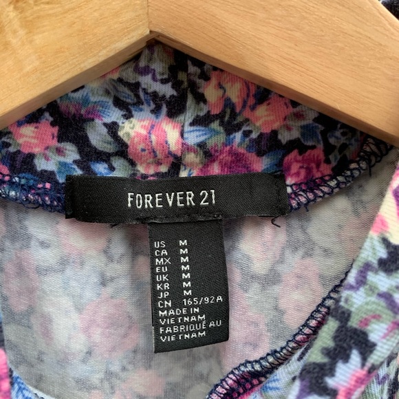 Forever 21 Floral Mock-Neck Crop Top - Picture 5 of 6